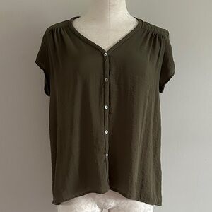 H&M Olive Green Short Sleeve Button-Front Blouse
